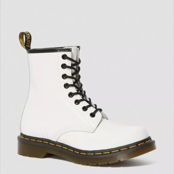 NEW Doc Marten 1460 Smooth Leather White Boots sz 6 - Picture 1 of 9